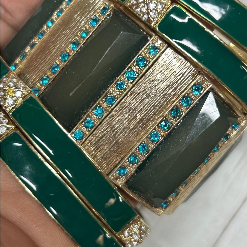Elegant Gold and Green Bracelet